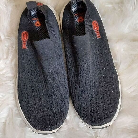 Red by Marc Ecko soft sole Pull-on sneakers - Picture 2 of 11